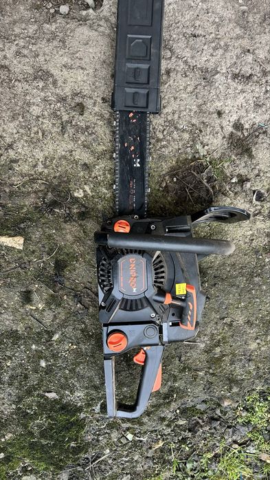 Бензопила майже нова дніпро м