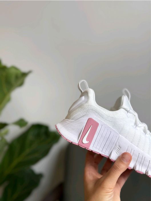 Кросівки Nike Free Metcon 6 DV3949-300 для спортзалу ідеальні