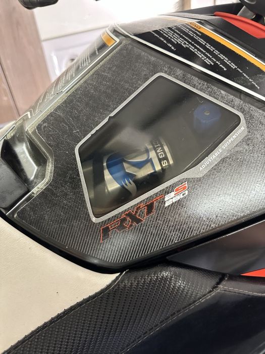 Гідроцикл BRP RXT ASX RS 260, 2011 р., FOX, тележка в комплекті