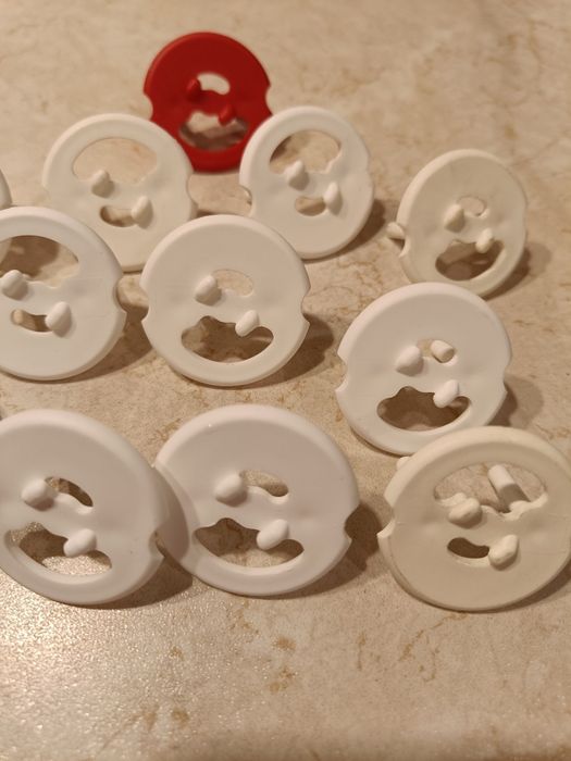 Sprzedam zaślepki do gniazdka firmy "Ikea"