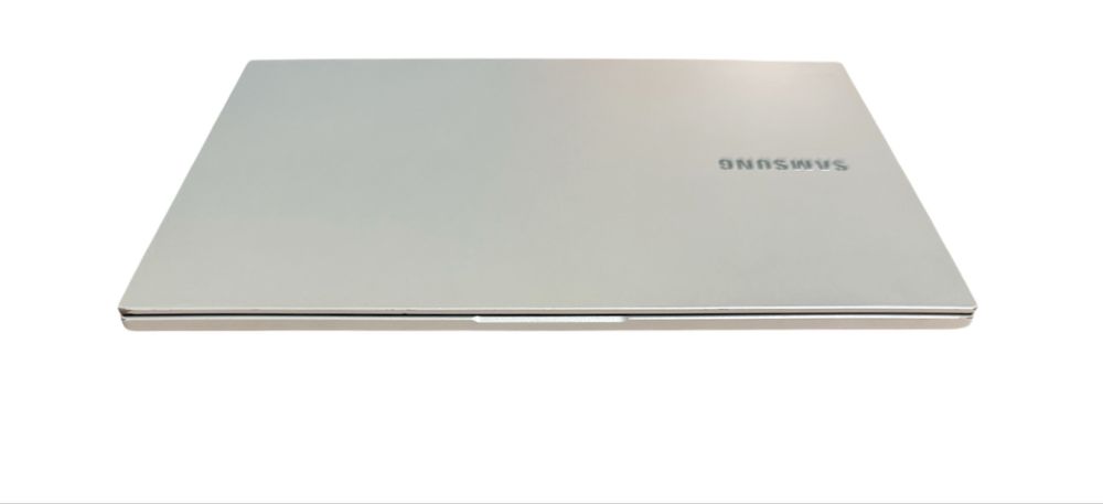 Гарантія Samsung GalaxyBook i7-10510U/16gb ddr4/512gb ssd/Oled Full HD