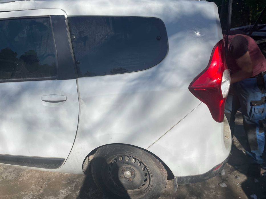 Двері задні ліві Renault Lodgy Dokker 2012-2021