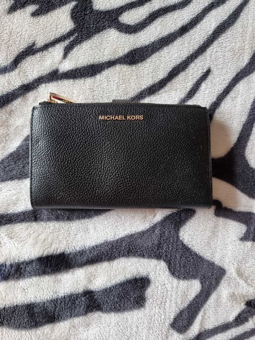 Carteira Preta em Couro da Michael Kors