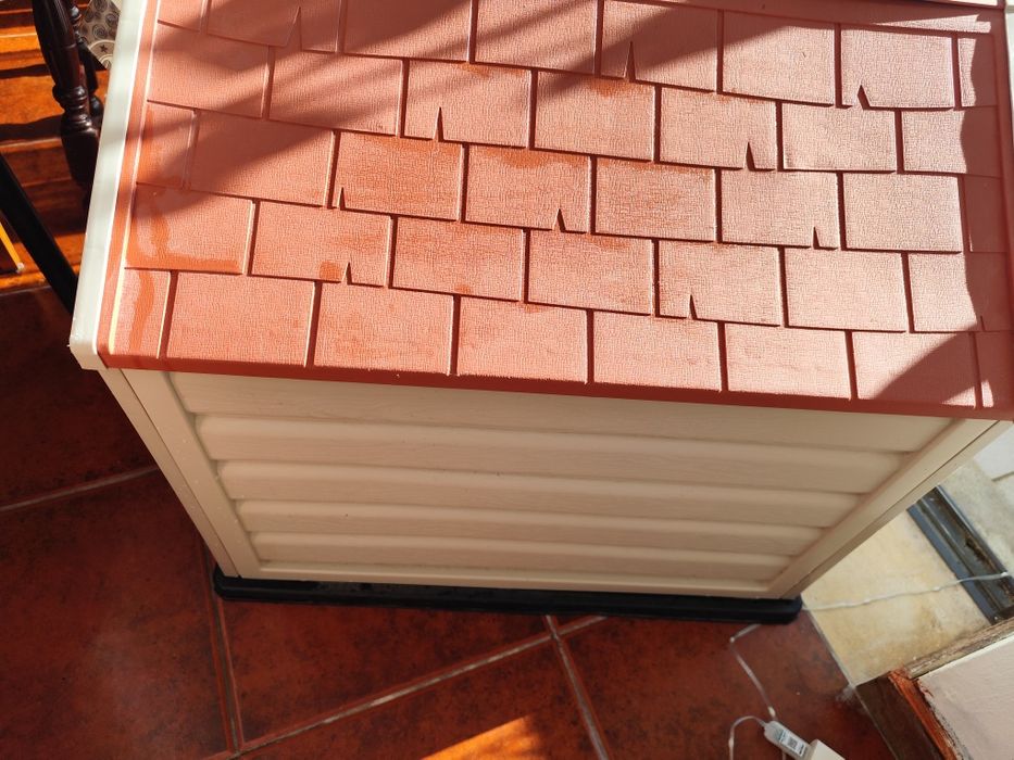 Casa de  gatos e cachorros – USADA, EM BOM ESTADO