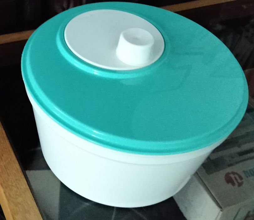 Tupperware Salad Spinner473261667244451840