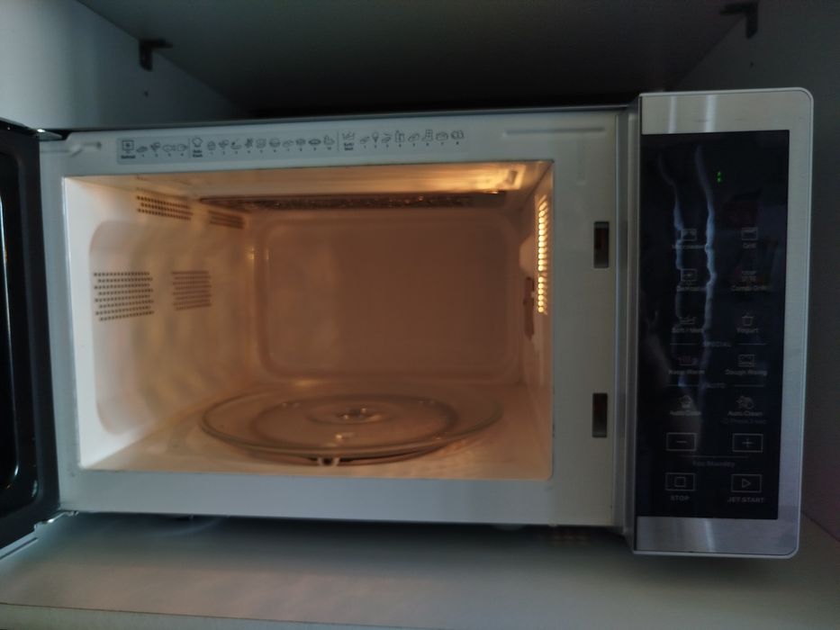 SIM - DISPONIVEL - Micro-ondas Whirlpool Cook 25 com Grill