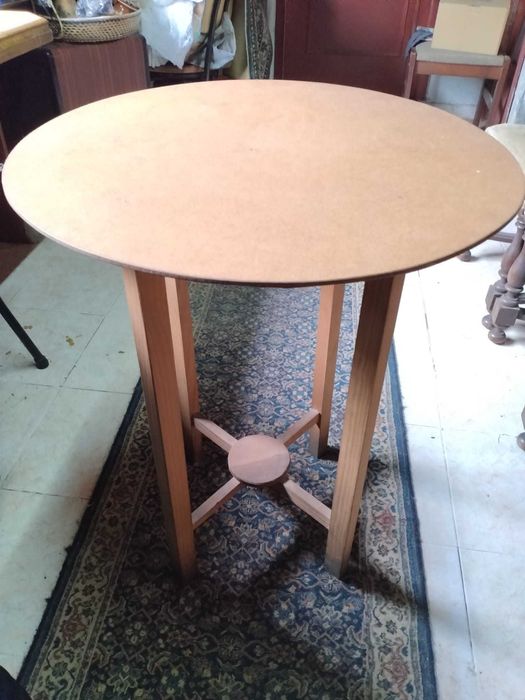 Mesa Camila em Madeira