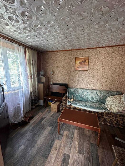 Продається дачний будинок