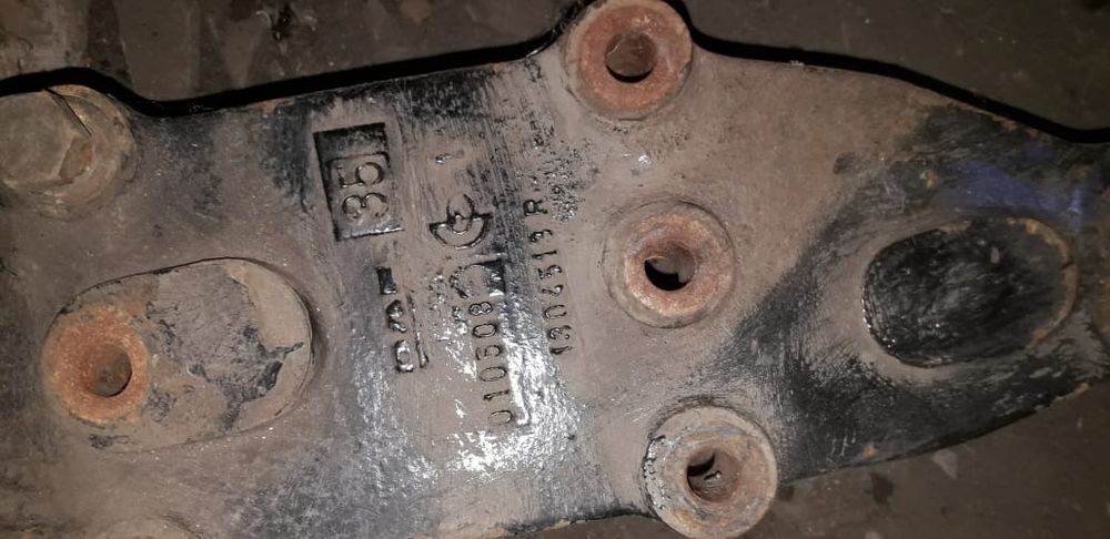 Кронштей ресори Daf evro 2
Стан іде