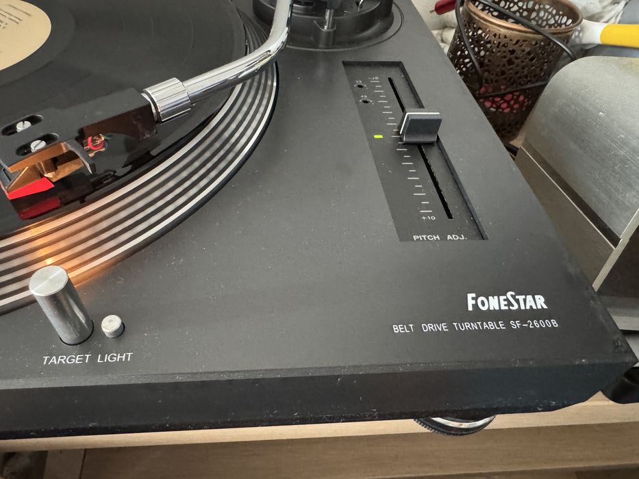 Gramofon fonestar sf-2600B