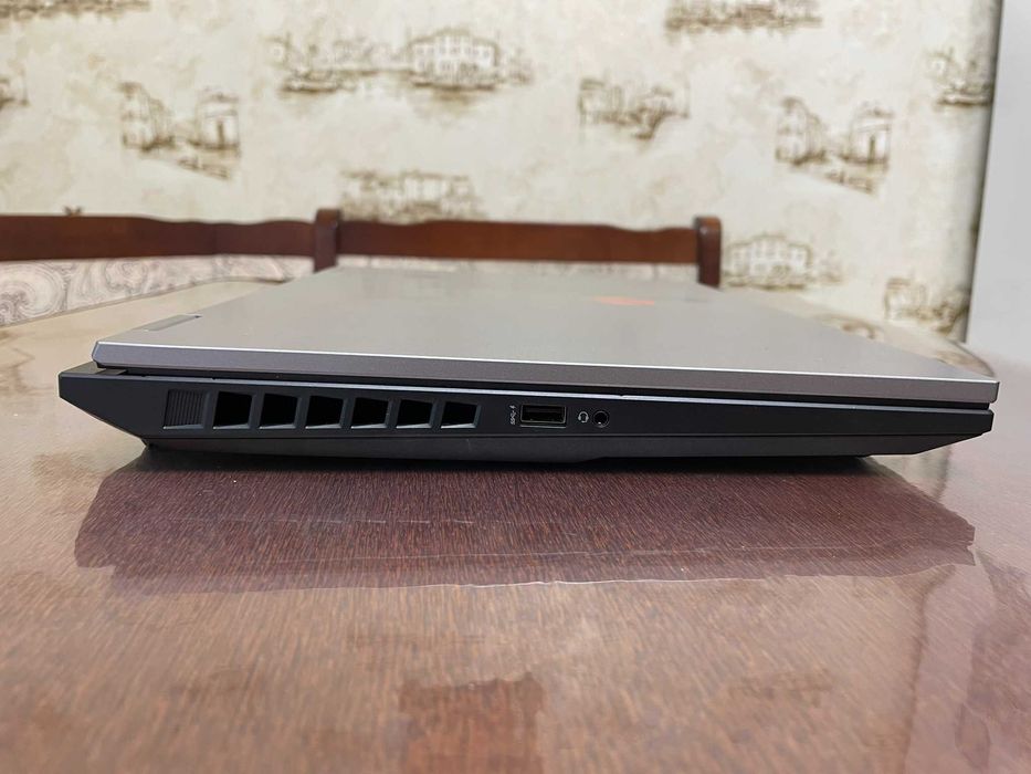 Ноутбук 16" QHD Hasee T8 Pro (i7-14700HX/16Gb/SSD 1Tb/RTX5070)