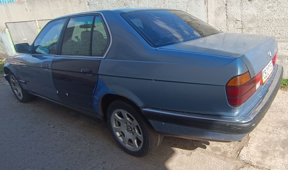 Продам бмв е32 і е34