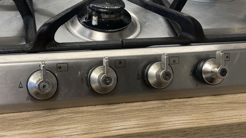 Газова поверхня smeg