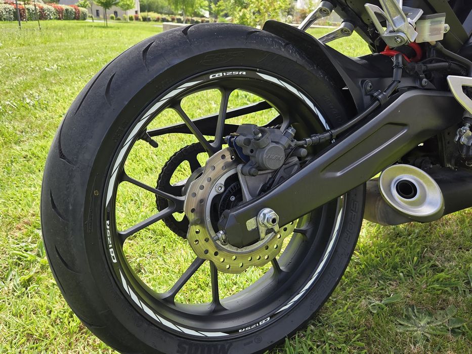 Honda Cb125R imaculada