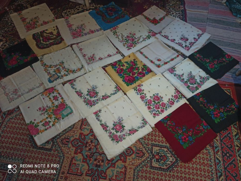 Платок-Оригинальный,Павло-пасадские платки-новие пишите предлагайте