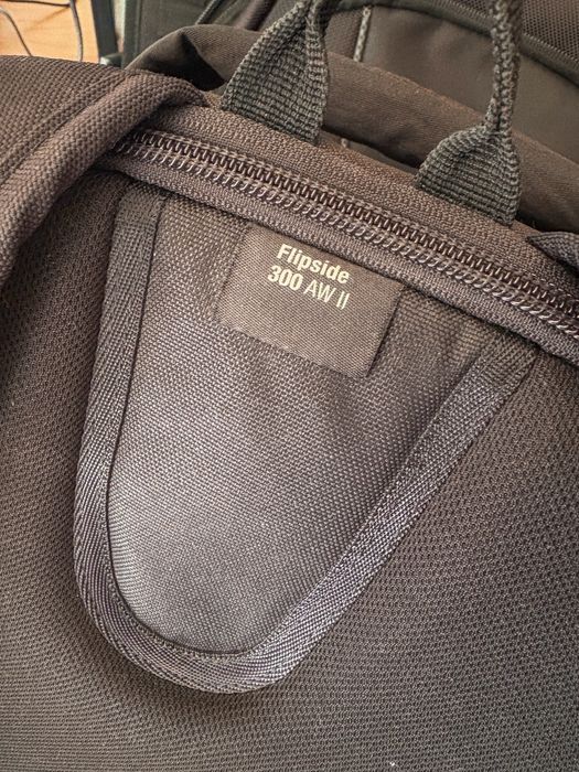 Mochila Lowepro Flipside 300 AW II