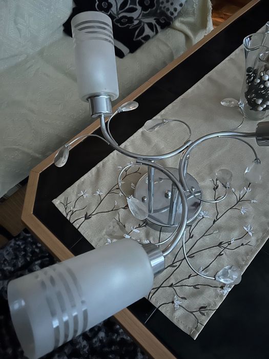 Lampą sufitowa z kryształkami
