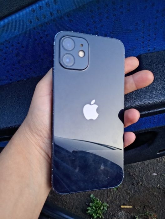 iPhone 12 kondycja bateri 79%