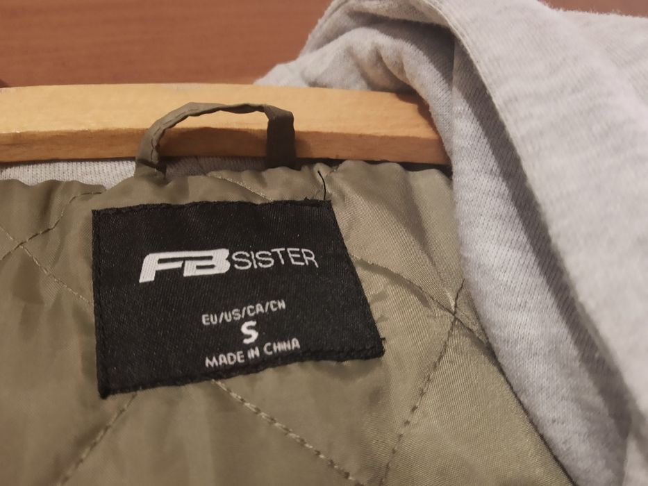 Kurtka jesienna , S/M, stan bardzo dobry.