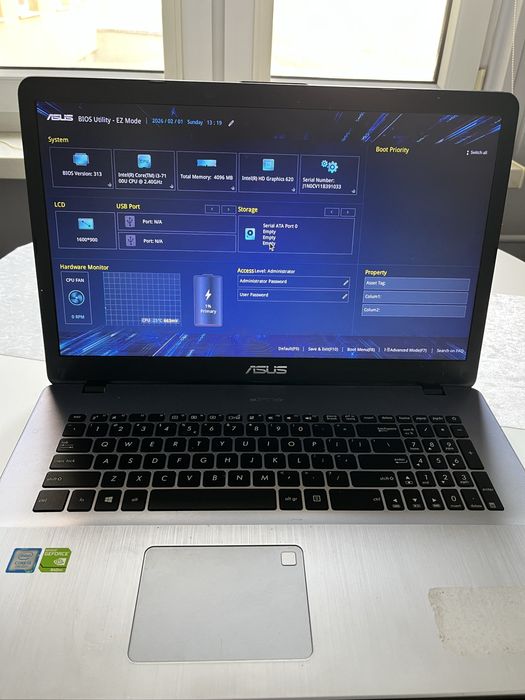 Laptop asus z uszkodzonym dyskiem