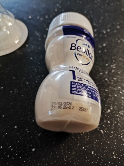 Mleko Bebilon 70 ml i dwa nowe smoczki