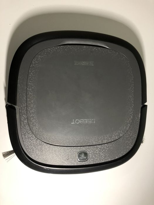 Робот пылесос Debot