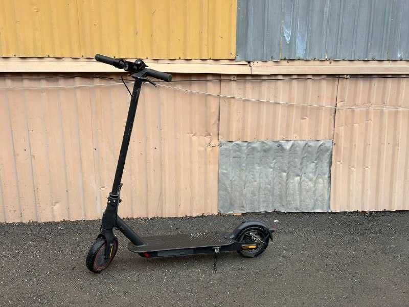 Електро самокат Xaiomi Pro2