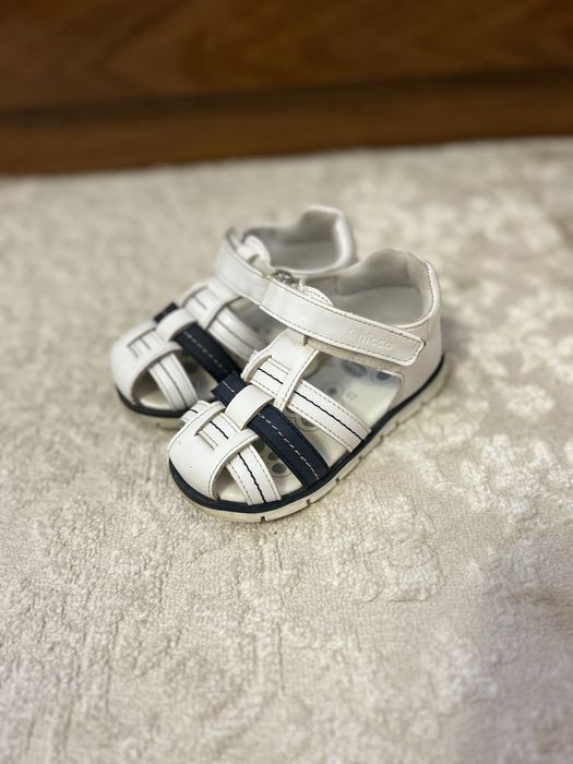Босоніжки chicco 23 розмір