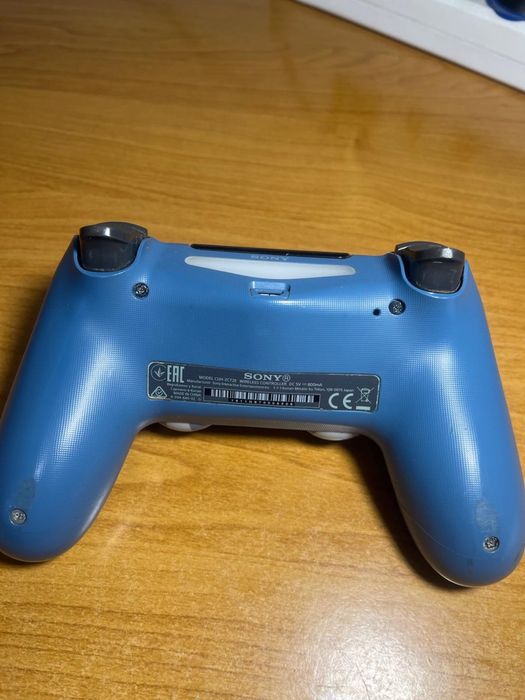 Sprzedam pad na ps4