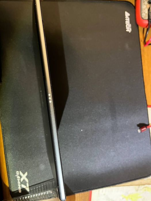 Продам iPad 7 (A2197) на запчасти / донор.