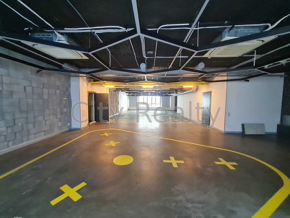 Офіс 1237 м.кв Вул. Саксаганського 70А Голосіївський метро Університет