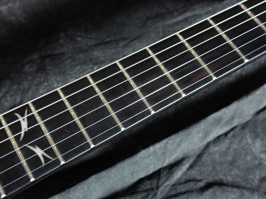 B.C. Rich Kerry King KKV Flying V Tribal Flames