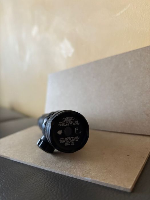 Laser zielony Kandar + montaż na szyne R.I.S.