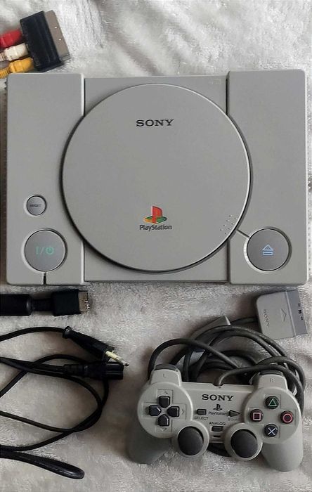 Sony PlayStation 1 + Comando – Excelente Estado
