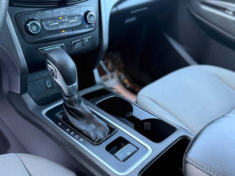 Ford Escape Titanium      2018