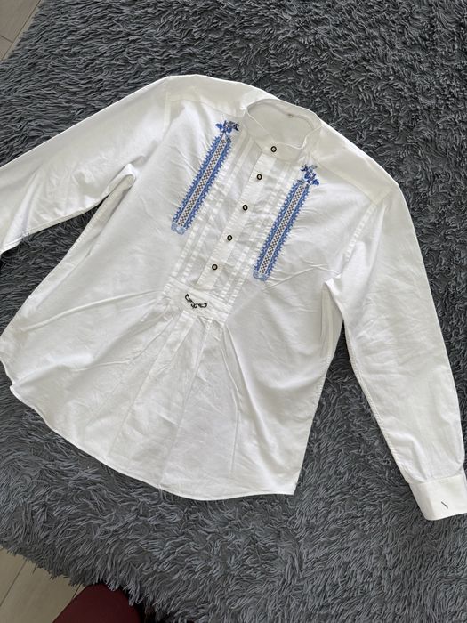 Сорочка з вишивкою