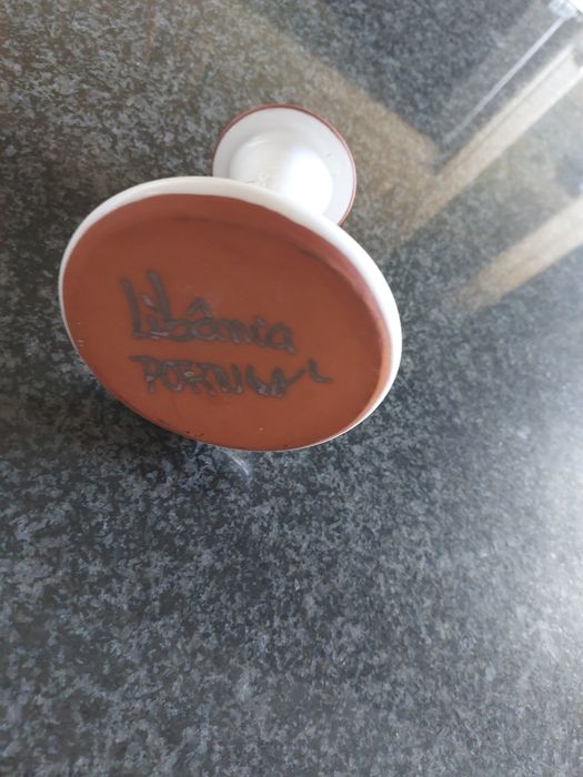 Castiçal pintado à mão