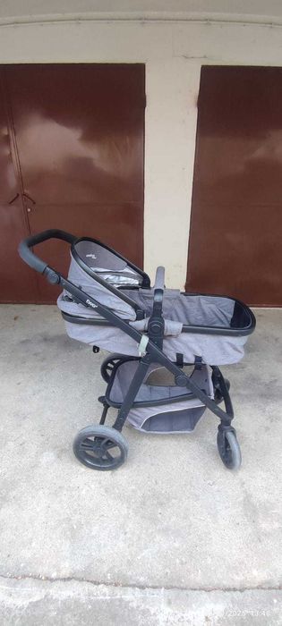 Carrinho de bebé praticamenete novo