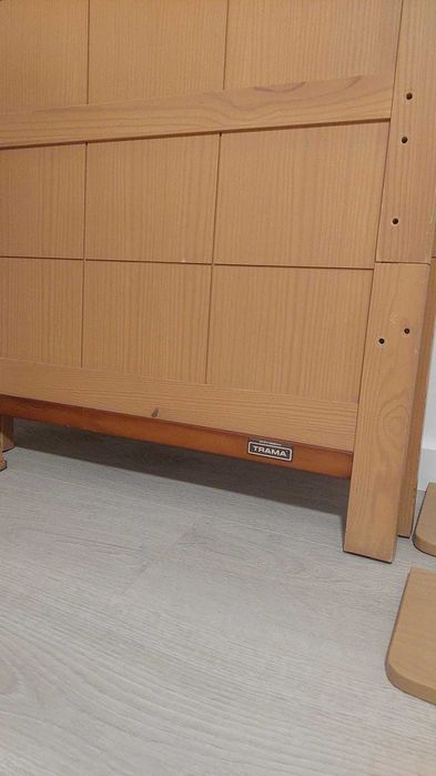 Cama convertível TRAMA (Grupo Bebecar), em bom estado