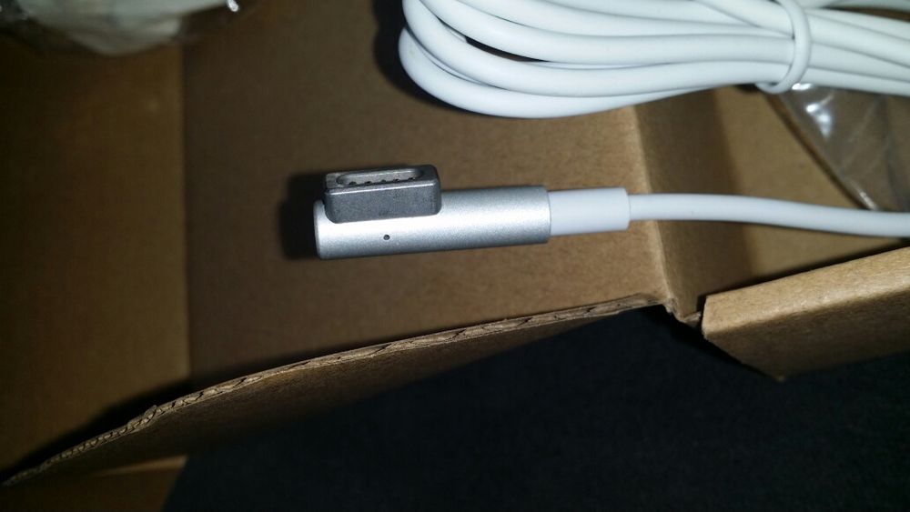 Macbook pro air carregadores novos