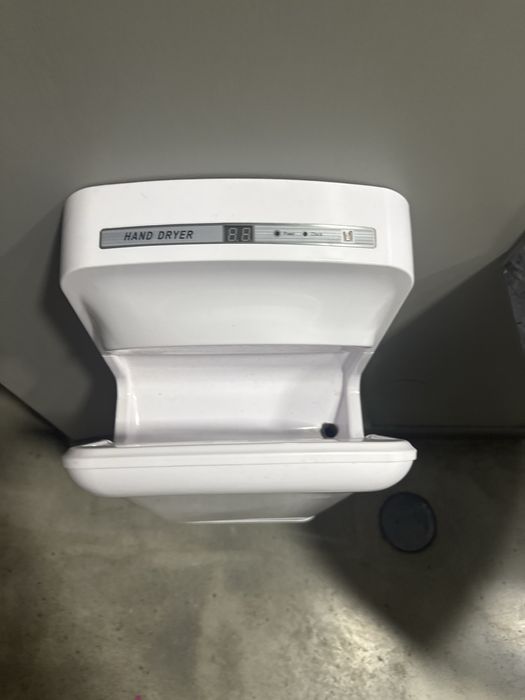 Secador de maos rapido com luz violeta