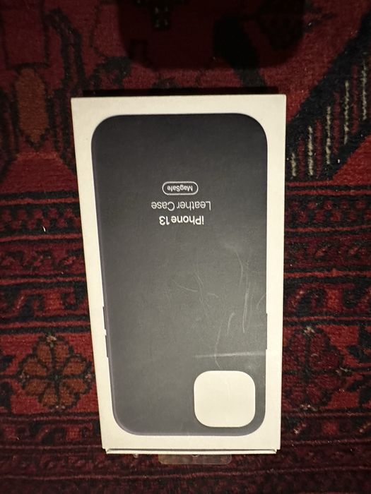 Caixas de iphone e samsung vazias