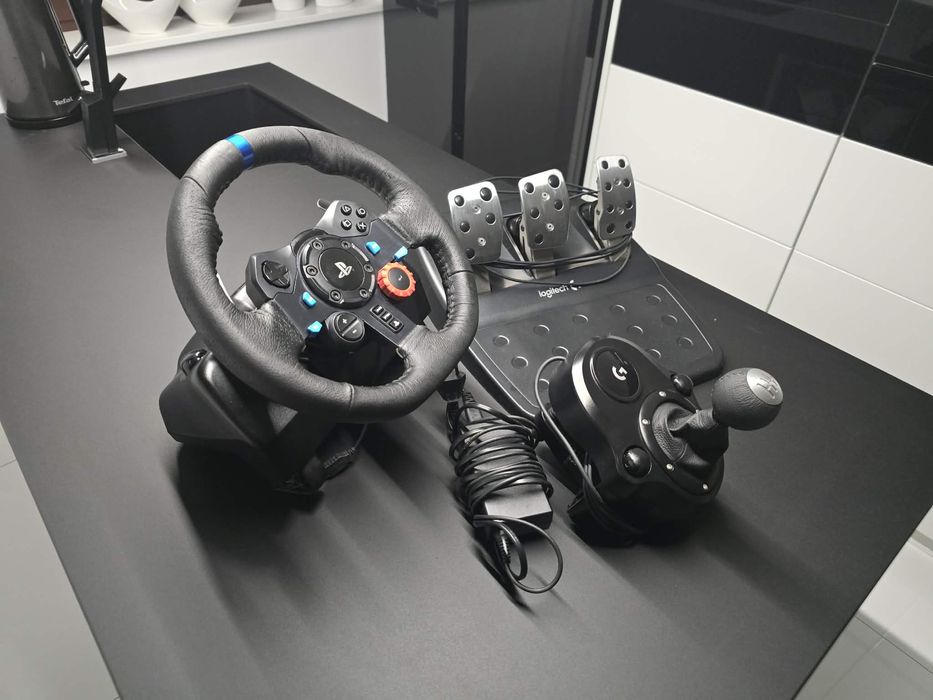 Logitech G29 PC/PS4/PS5 + shifter kierownica simracing