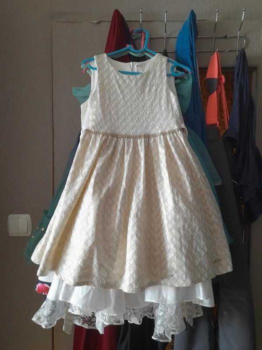 Elegancka sukienka wizytowa 116/122