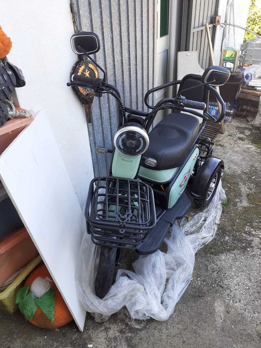 Triciclo Elétrico Novo Sem Carta