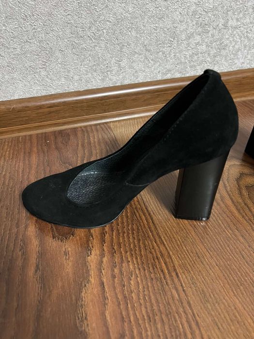 Туфлі натуральний замш