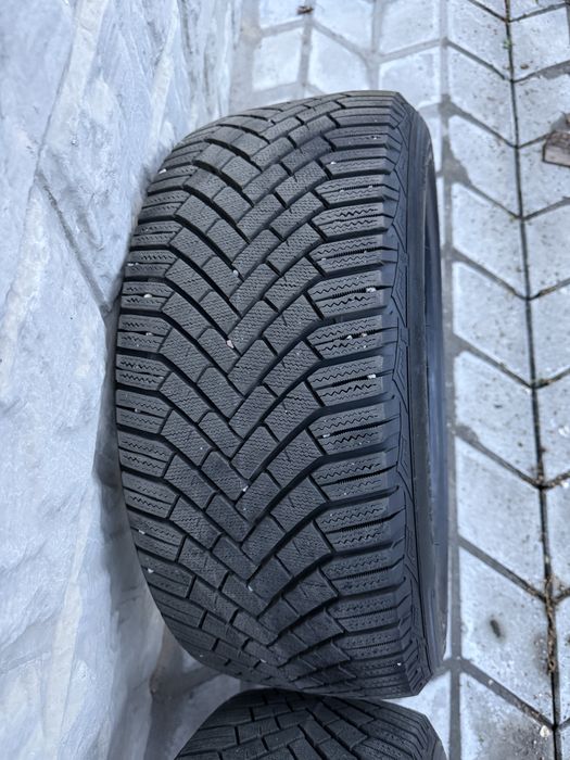 Goodyear UltraGrip Ice 3 235/45 R18 98T