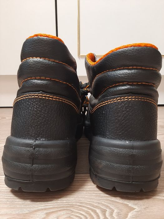 Ботинки рабочие спецобувь 38, 39 размер