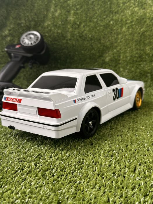 Машинка BMW на радіокеруванні