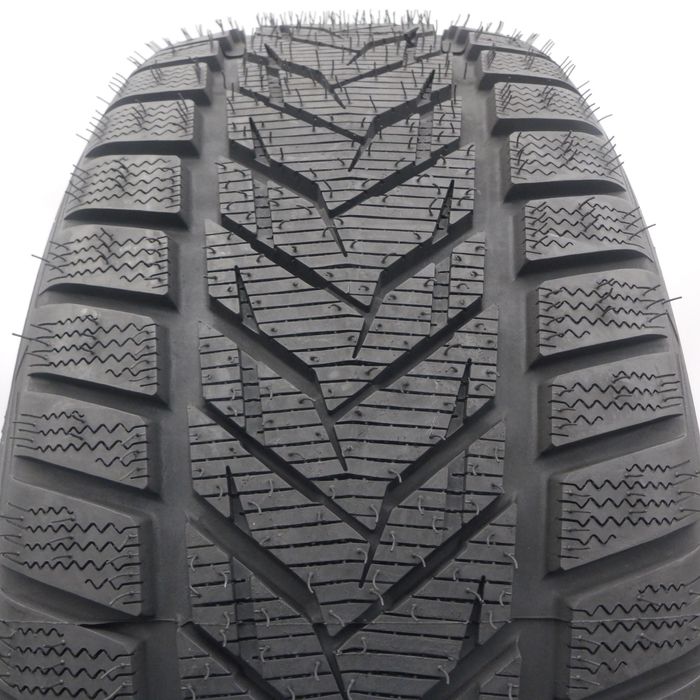Opona 225/50/17 Vredestein 225/50R17 98H XL Zimowa 2017 Nieużywana